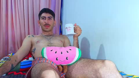 Snapshot of thomas_ks11 chatting on 02/25/25, 12:55 thomas_ks11 online show from 02/25/25, 12:55