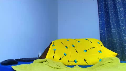 thomas_ks11 online show from 03/18/26, 02:58