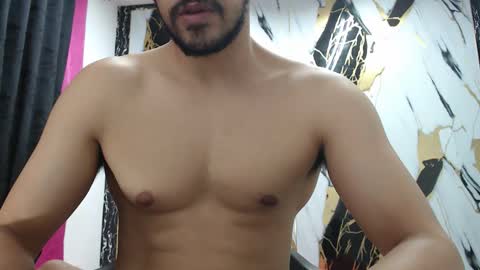 Snapshot of thomas_neuman chatting on 12/04/25, 09:12 Thomas online show from 12/04/25, 09:12