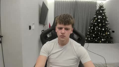 Snapshot of thomas_shelbivip chatting on 02/02/26, 01:48 Tomas online show from 02/02/26, 01:48