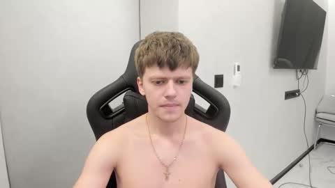 Snapshot of thomas_shelbivip chatting on 02/11/26, 02:33 Tomas online show from 02/11/26, 02:33