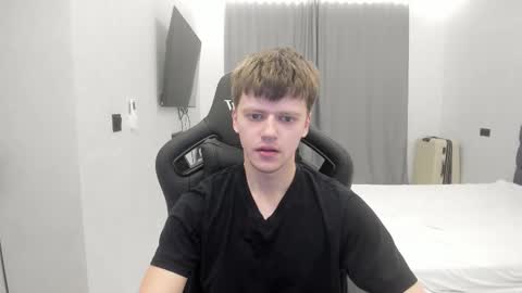 Snapshot of thomas_shelbivip chatting on 02/12/26, 05:02 Tomas online show from 02/12/26, 05:02