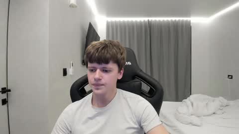 Snapshot of thomas_shelbivip chatting on 03/12/26, 10:49 Tomas online show from 03/12/26, 10:49