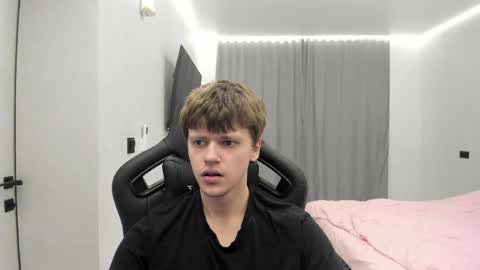 Snapshot of thomas_shelbivip chatting on 03/15/26, 11:00 Tomas online show from 03/15/26, 11:00