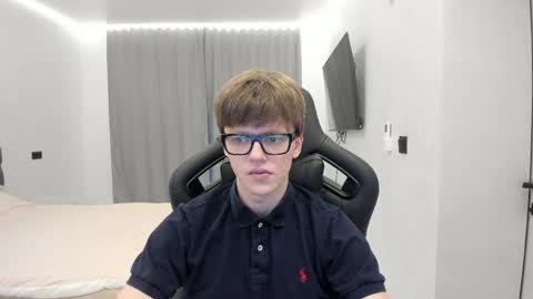 Tomas online show from 04/29/26, 04:11