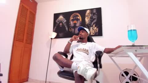 Thomas online show from 01/15/25, 03:43