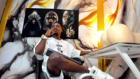 Thomas online show from 11/15/25, 03:37