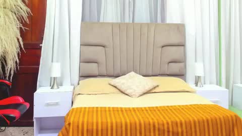 Snapshot of thomas_valkov chatting on 05/04/26, 10:22 Thomas Valkov online show from 05/04/26, 10:22