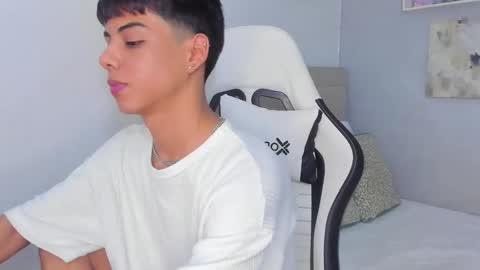 Thomas online show from 02/05/26, 06:29