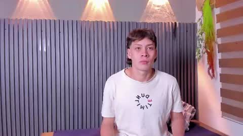 thomas_woolf online show from 07/16/26, 12:00