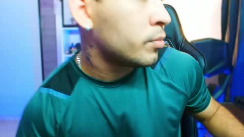 Thomas online show from 11/12/25, 06:03