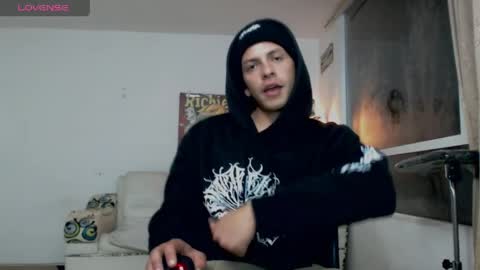 thomasjons online show from 05/04/26, 03:13