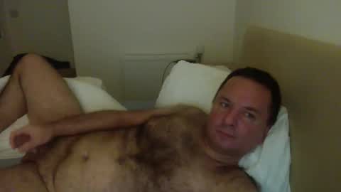 Snapshot of thomaspol chatting on 10/28/25, 12:03 Tom online show from 10/28/25, 12:03