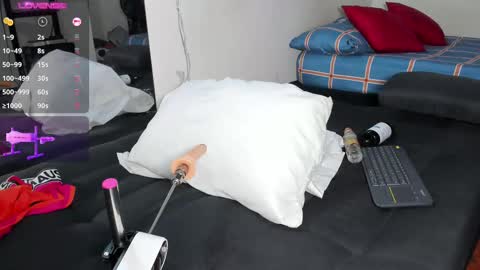 thomass royy online show from 02/25/25, 04:35