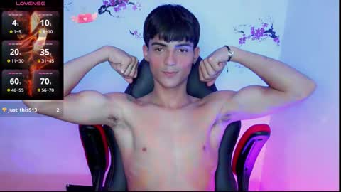 Snapshot of thommy_cute chatting on 09/25/25, 02:59 Thomas online show from 09/25/25, 02:59