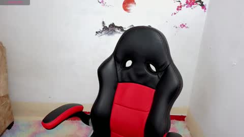 Snapshot of thommy_cute chatting on 10/12/25, 02:10 Thomas online show from 10/12/25, 02:10