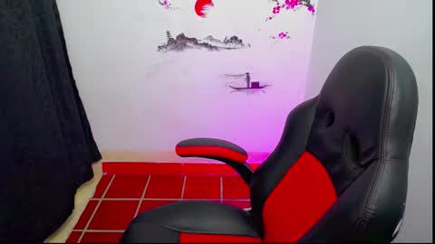 Snapshot of thommy_cute chatting on 11/10/25, 02:38 Thomas online show from 11/10/25, 02:38