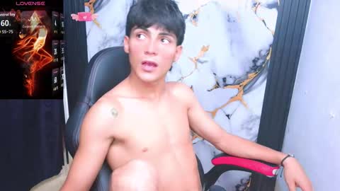 Snapshot of thommy_cute chatting on 01/05/26, 08:12 Thomas online show from 01/05/26, 08:12