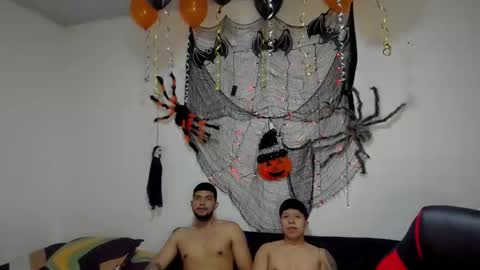 thomson_hot01 online show from 10/15/25, 05:29