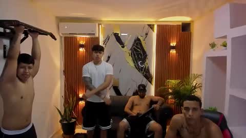 thomson_hot01 online show from 04/29/26, 05:22