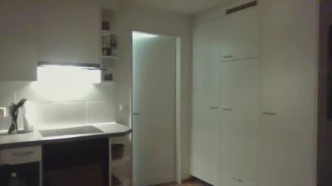 Snapshot of thomster1972good chatting on 02/28/26, 09:05 Tom online show from 02/28/26, 09:05