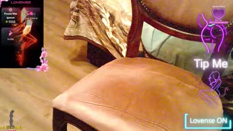 Snapshot of thongsandstockings chatting on 09/13/25, 10:20 Thongsandstocking online show from 09/13/25, 10:20