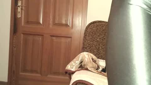 Snapshot of thongsandstockings chatting on 11/09/25, 10:30 Thongsandstocking online show from 11/09/25, 10:30