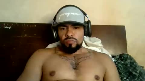 Snapshot of thonybeiio chatting on 01/13/26, 04:18 thonybeiio online show from 01/13/26, 04:18