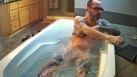 thor1892 online show from 12/17/25, 06:14