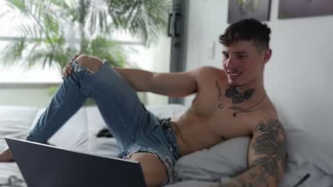 Sebastian online show from 03/03/25, 06:12