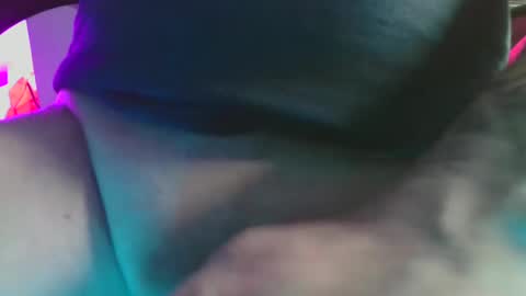 Snapshot of thorsten2705 chatting on 02/11/25, 12:27 thorsten2705 online show from 02/11/25, 12:27