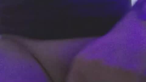 Snapshot of thorsten2705 chatting on 02/16/25, 11:48 thorsten2705 online show from 02/16/25, 11:48