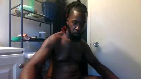 Snapshot of thotyboy68 chatting on 09/23/25, 01:47 Thotyboy online show from 09/23/25, 01:47