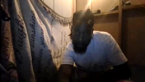 Snapshot of thotyboy68 chatting on 10/25/25, 11:51 Thotyboy online show from 10/25/25, 11:51