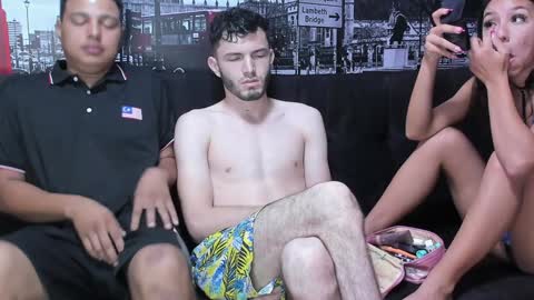 Snapshot of threesome_sexy chatting on 01/04/25, 10:05 BRITHANY BRYAN ALEX online show from 01/04/25, 10:05