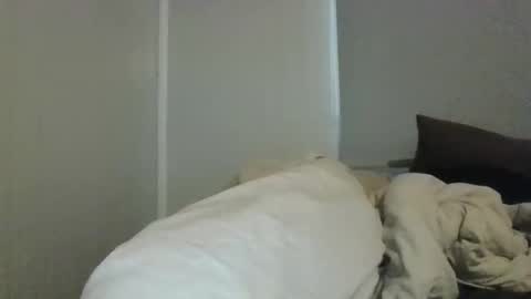 Snapshot of thrillho89 chatting on 12/15/25, 02:05 thrillho89 online show from 12/15/25, 02:05