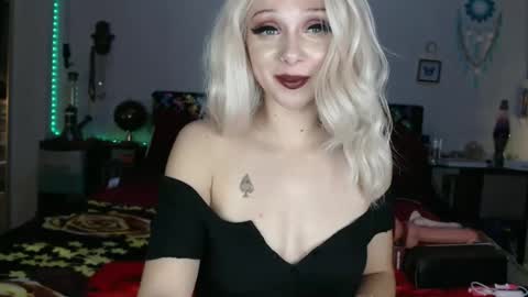 Opulent Kingdom online show from 12/06/24, 07:21