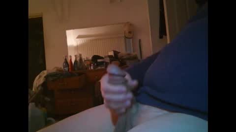 Snapshot of throbbing1 chatting on 11/23/25, 10:15 throbbing1 online show from 11/23/25, 10:15