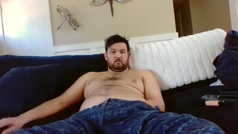 Snapshot of throwaway00000007 chatting on 03/10/25, 06:12 Make me explode please... online show from 03/10/25, 06:12