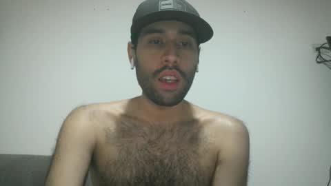 Snapshot of throwawayyourgun chatting on 01/09/25, 04:39 Luka online show from 01/09/25, 04:39