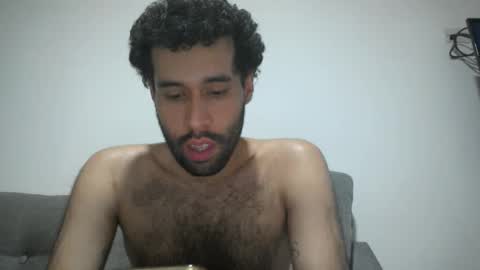 Snapshot of throwawayyourgun chatting on 02/04/25, 05:01 Luka online show from 02/04/25, 05:01