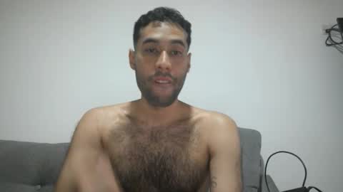 Snapshot of throwawayyourgun chatting on 02/08/25, 02:49 Luka online show from 02/08/25, 02:49