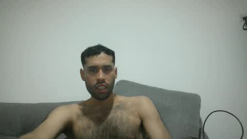 Snapshot of throwawayyourgun chatting on 02/12/25, 02:21 Luka online show from 02/12/25, 02:21