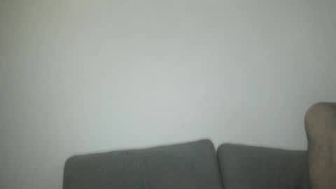 Snapshot of throwawayyourgun chatting on 09/28/25, 04:45 Luka online show from 09/28/25, 04:45