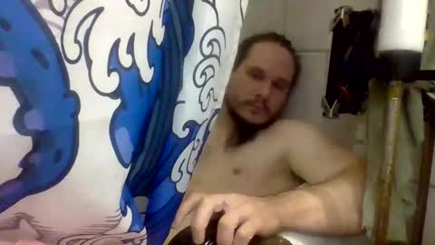 Snapshot of thunder8u42 chatting on 11/20/25, 10:59 thunder8u42 online show from 11/20/25, 10:59