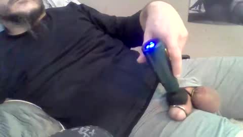 Snapshot of thunder8u42 chatting on 12/05/25, 05:53 thunder8u42 online show from 12/05/25, 05:53