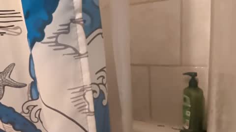 Snapshot of thunder8u42 chatting on 03/16/26, 07:01 thunder8u42 online show from 03/16/26, 07:01