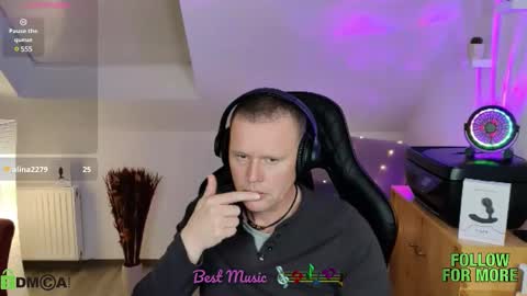 Snapshot of thunderbird02 chatting on 02/15/25, 12:26 Follow me Sgame por favor online show from 02/15/25, 12:26