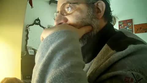 Little Wolf  online show from 02/17/25, 10:51