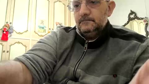 Little Wolf  online show from 10/30/25, 01:45